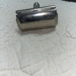 Vintage Gillette 1966 L4 Original Pressed Logo Ball‎ End Travel DE Safety Razor